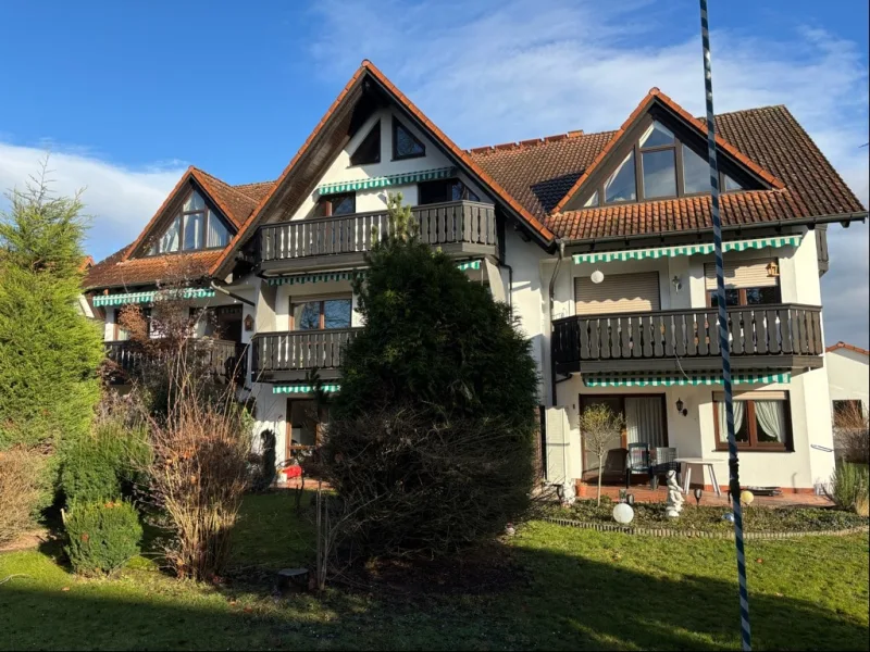 Außenansicht - Wohnung kaufen in Karlstein - Schöner Ausblick trifft Top-Lage