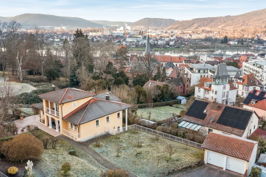 Außenaufnahme mit Ausblick - Haus kaufen in Miltenberg - Ihr Traumhaus in bester Lage!