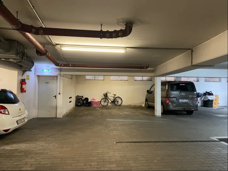 Tiefgaragenstellplatz