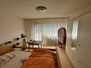 Blick ins Schlafzimmer