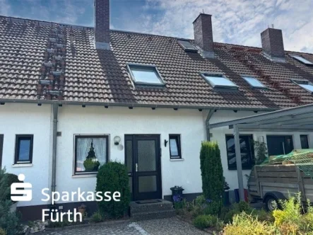 Vorderansicht - Haus kaufen in Fürth - Liebenswert - lebenswert - IHR neues Zuhause!