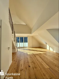 Blick zur Galerie - Wohnung kaufen in Fürth - Exklusives Penthouse bereit für den Erstbezug!