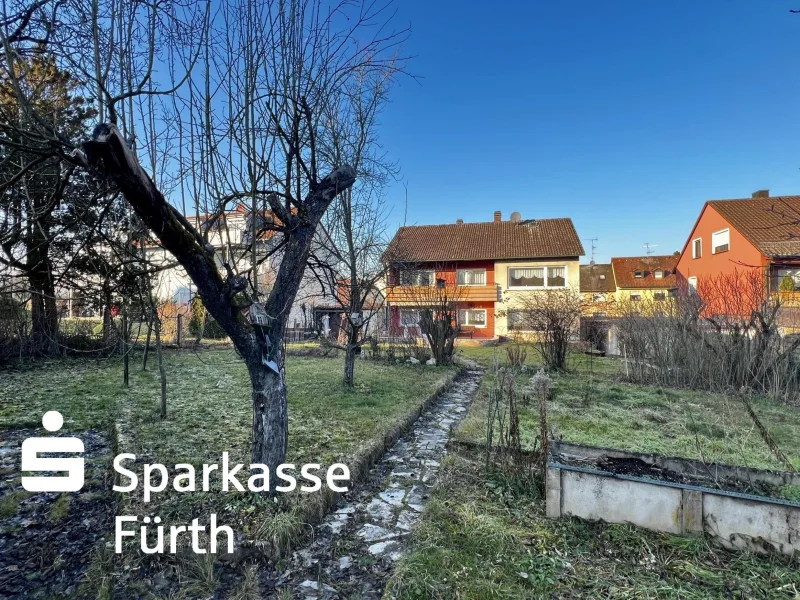 Ansicht - Haus kaufen in Zirndorf - Viel Substanz - viele Möglichkeiten - viel Platz