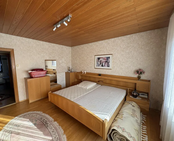 Schlafzimmer EG 