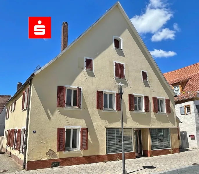 Außenansicht - Haus kaufen in Hilpoltstein - ... Wohnen und Gewerbe - alles unter einem Dach! 
