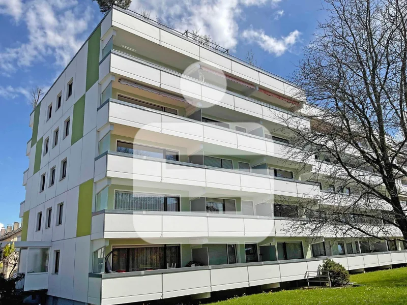 Außenansicht - Wohnung kaufen in Kempten - Renovierungsbedürftige Wohnung mit Aussicht