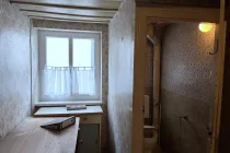 Hausgang mit WC im Obergeschoss