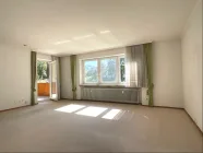 Wohnzimmer/Balkonzugang