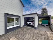 Garage mit Carport