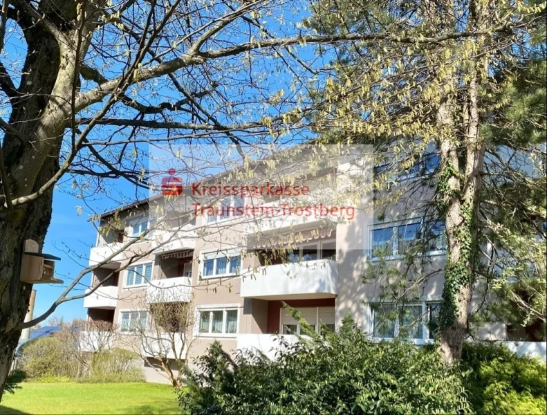 Westansicht - Wohnung kaufen in Traunstein - Gepflegte 3-Zimmer-Wohnung in Traunstein