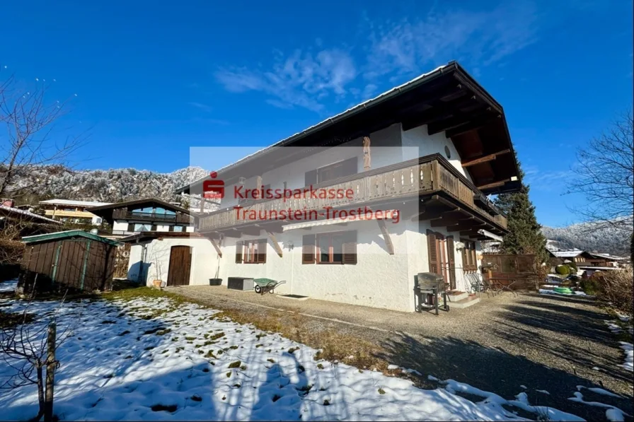 Südwestansicht - Haus kaufen in Reit im Winkl - Zweifamilienhaus im Chiemgau