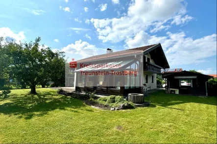 Garten und Ansicht - Haus kaufen in Marquartstein - Schmuckstück in ruhiger Lage im Achental