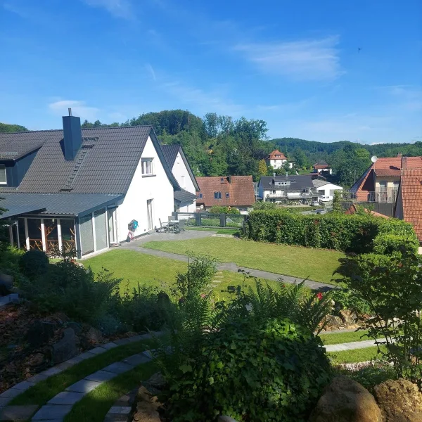 Blick vom Freisitz zum Haus