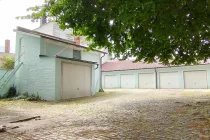 Kutscherhäuschen und Garagenhof