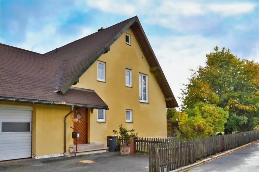 Ihr neues Zuhause - Haus kaufen in Fichtelberg - Ein-/Zweifamilienhaus in Fichtelberg