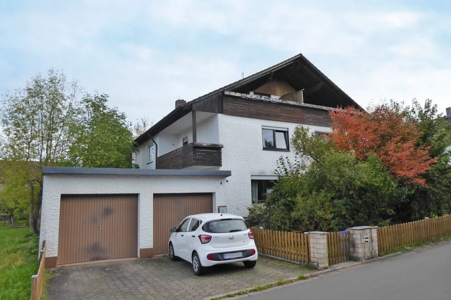 Außenansicht - Haus kaufen in Heinersreuth - Viel Platz für die große Familie