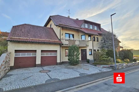 Außenansicht - Haus kaufen in Bad Berneck - Repräsentatives Zweifamilienhaus in beliebter Lage in Bad Berneck -Virtueller Rundgang vorhanden!