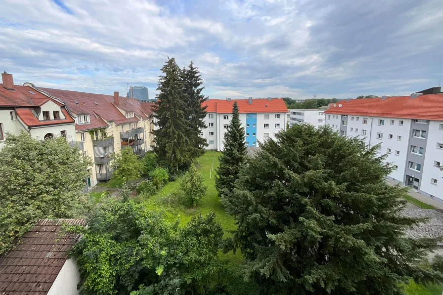 Ausblick Küche in den Innenhof