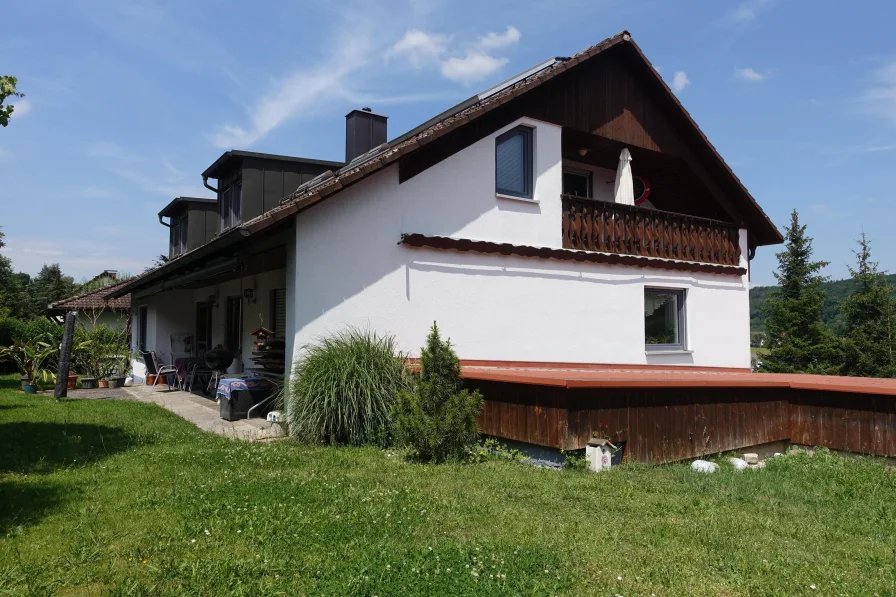 Hausansicht - Haus kaufen in Ansbach - Endlich großzügig Wohnen