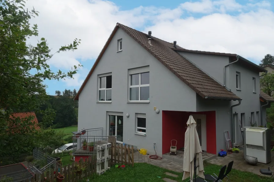 Seitenansicht - Haus kaufen in Dietenhofen - Moderne Doppelhaushälfte mit Einliegerwohnung