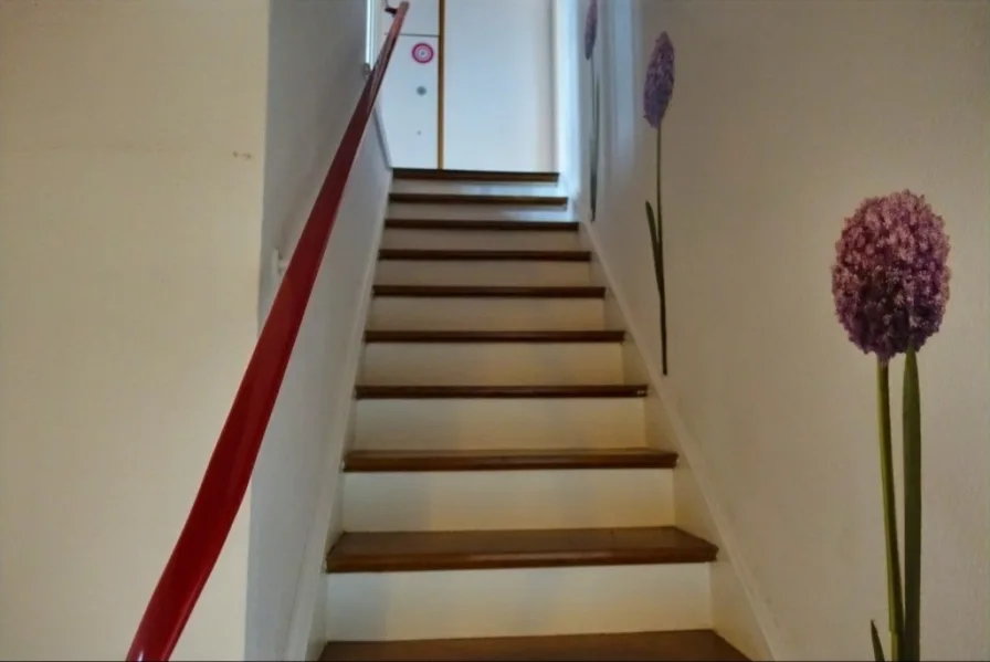 Treppe in das Obergeschoss