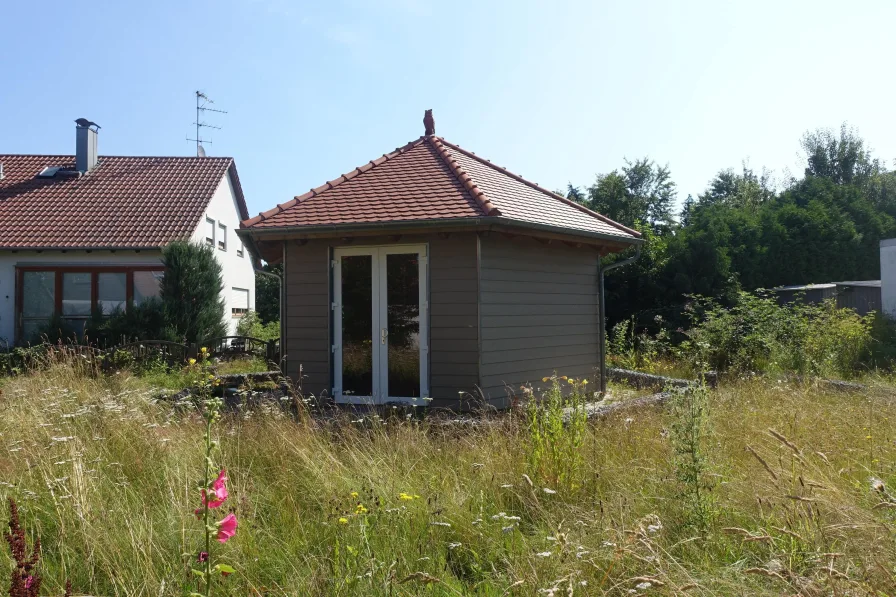 Pavillon im Garten