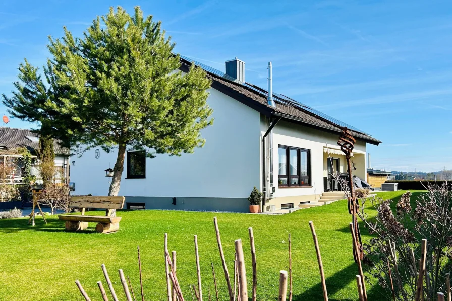 Nehmen Sie Platz! Tolles Haus - toller Garten - Haus kaufen in Künzing - Perfekte Chance!