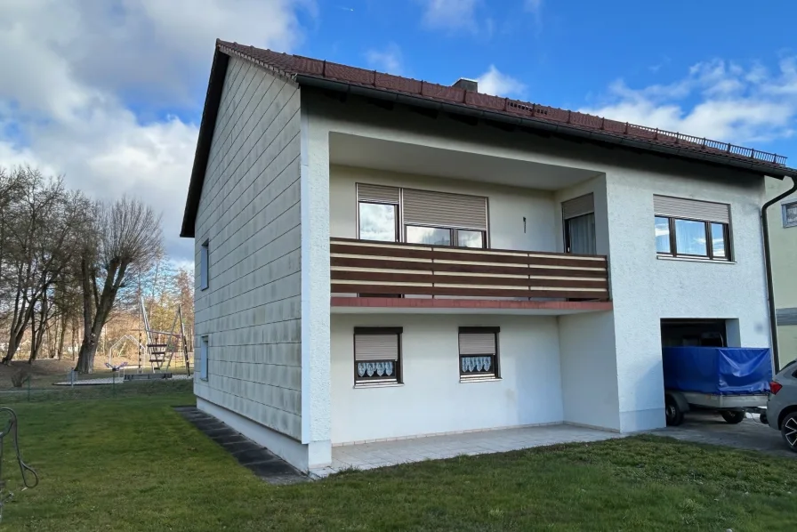 Außenansicht - Haus kaufen in Hengersberg - Einfamilienhaus in Hengersberg 