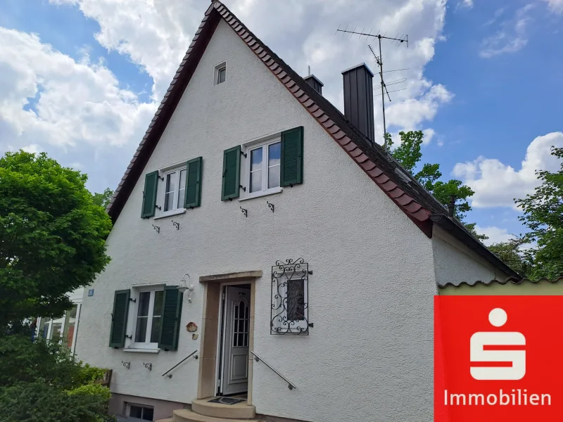 Ansicht Eingang - Haus kaufen in Schrobenhausen - Idyllische Lage im Grünen
