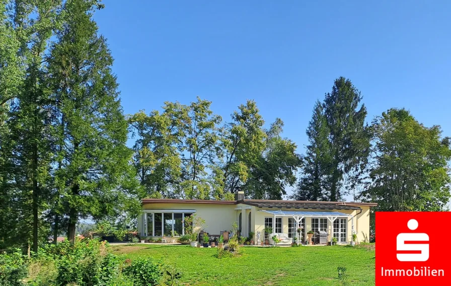 Ansicht Süd - Haus kaufen in Schrobenhausen - Freistehender Bungalow mit großem Garten