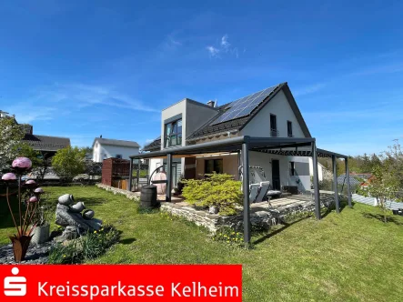 Südostansicht - Haus kaufen in Riedenburg - Traumhaftes Einfamilienhaus in Riedenburg-Gleislhof