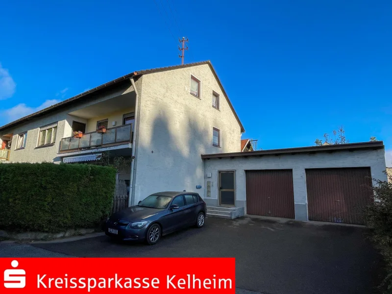 Südansicht - Haus kaufen in Kelheim - 3-Familienhaus in Kelheim-Affecking - eine gute Investition!