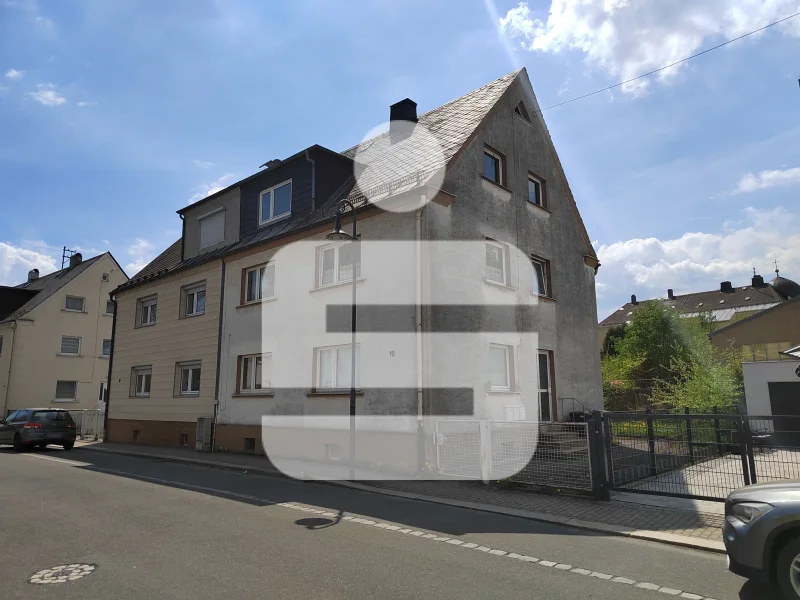 Außenansicht - Haus kaufen in Helmbrechts - Mehrfamilienhaus in Helmbrechts