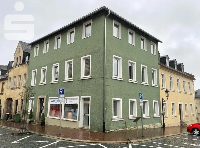Hausansicht - Haus kaufen in Wunsiedel - Wohn- und Geschäftshaus in Wunsiedel