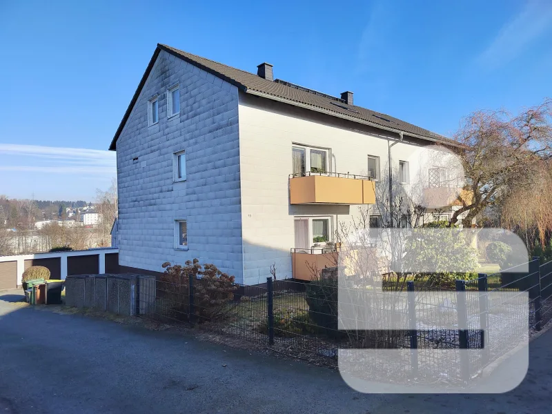 Außenansicht - Zinshaus/Renditeobjekt kaufen in Oberkotzau - Mehrfamilienhaus in Oberkotzau