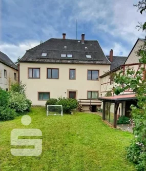 Hinteransicht - Haus kaufen in Kirchenlamitz - Mehrfamilienhaus in Kirchenlamitz