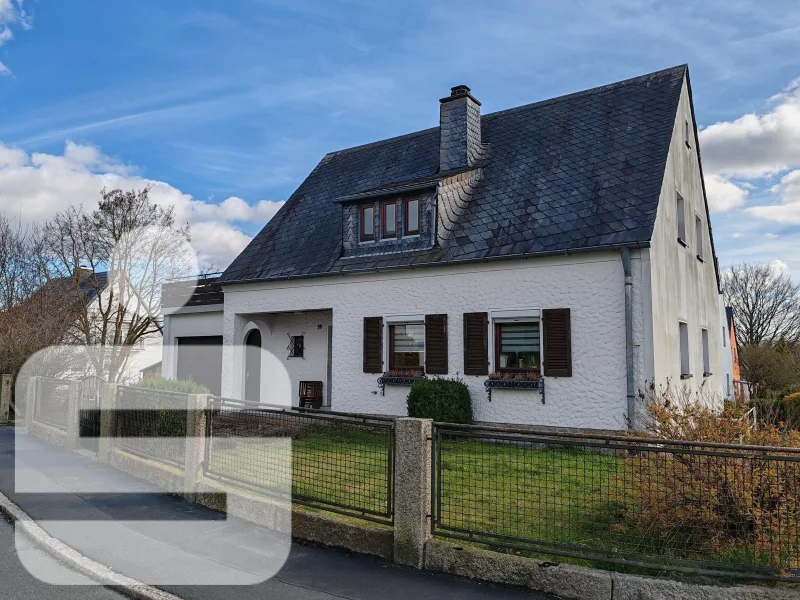 Außenansicht - Haus kaufen in Münchberg - Einfamilienhaus in Münchberg