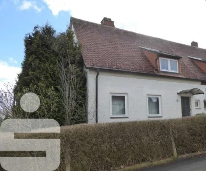 100537-1 - Haus kaufen in Selb - Ein-/Zweifamilienhaus in Selb
