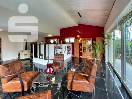 Wohnzimmer EG - Haus kaufen in Schwarzenbach a.Wald - Zweifamilienhaus in Schwarzenbach a. Wald OT Straßdorf