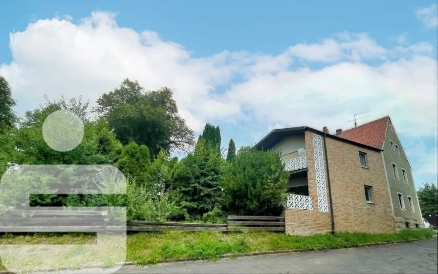 Süd-Ost-Seite - Haus kaufen in Thiersheim - Ein-/Zweifamilienhaus in Thiersheim