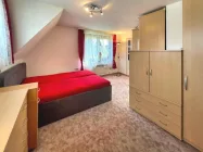 Schlafzimmer DG