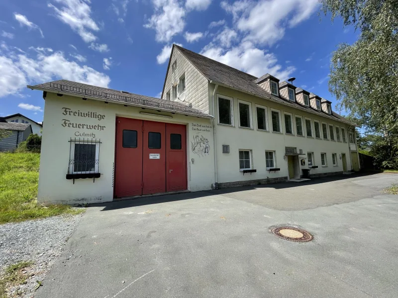 Feuerwehrgarage