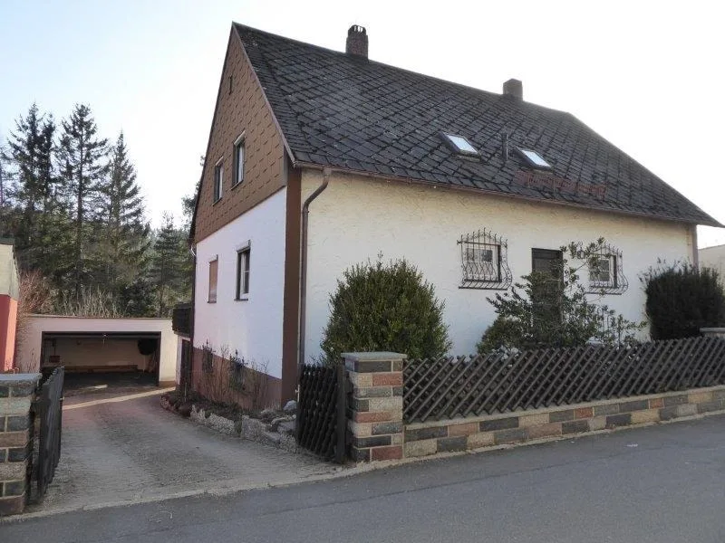 100881-neu-2 - Haus kaufen in Marktleuthen - Ein-/Zweifamilienhaus in Marktleuthen