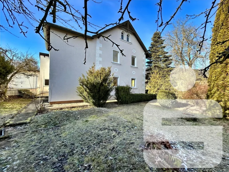 Außenansicht Garten - Haus kaufen in Berg - Einfamilienhaus mit Einliegerwohnung in Berg/ Gottsmanngrün