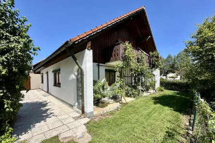 Sonnige Südwestansicht - Haus kaufen in Landsberg - Viel Platz für die Familie