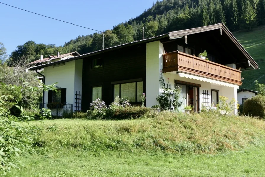 Süd-West-Ansicht - Haus kaufen in Berchtesgaden - Zweifamilienhaus in Ruhelage