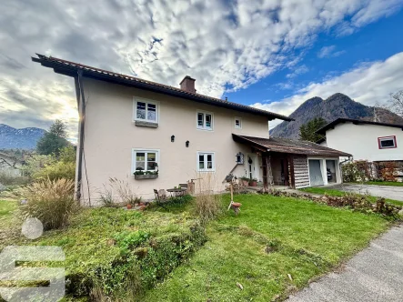 Außenansicht - Haus kaufen in Bad Reichenhall - Freistehendes Haus in Weißbach/Marzoll