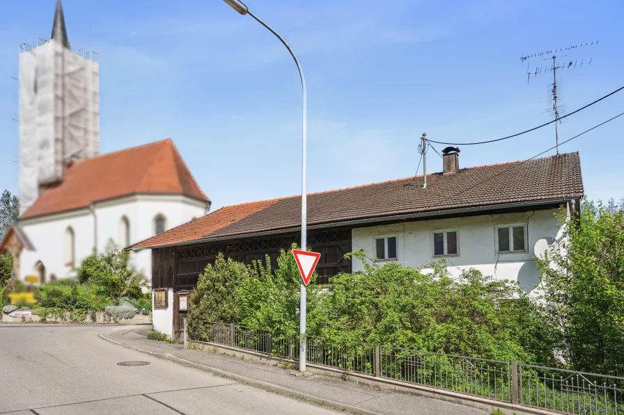  - Land- und Forstwirtschaft kaufen in Dorfen - Denkmalgeschüztes Bauernhaus in ländlicher Lage