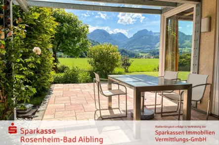 überdachte Terrasse - Haus kaufen in Flintsbach - am Fuße des Wendelsteins!