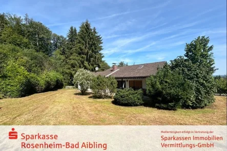 Außenansicht - Haus kaufen in Bad Feilnbach - mit großem Grundstück!